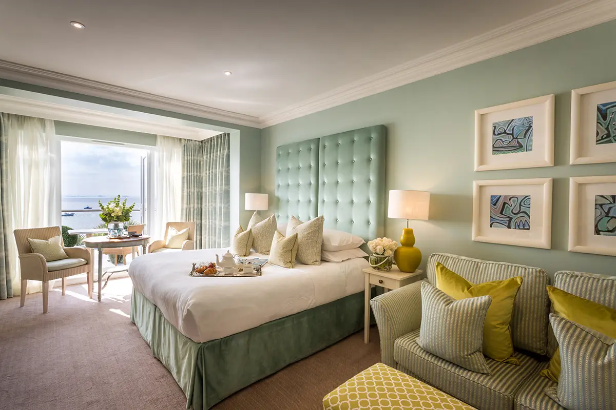 A photo of a luxury guest room at the Roslin Beach Hotel in Southend