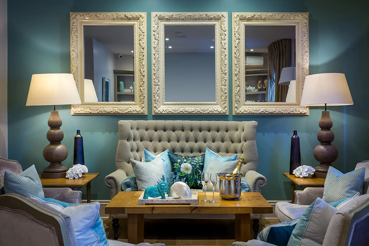 A photo of a seating area within the Roslin Beach Hotel in Southend